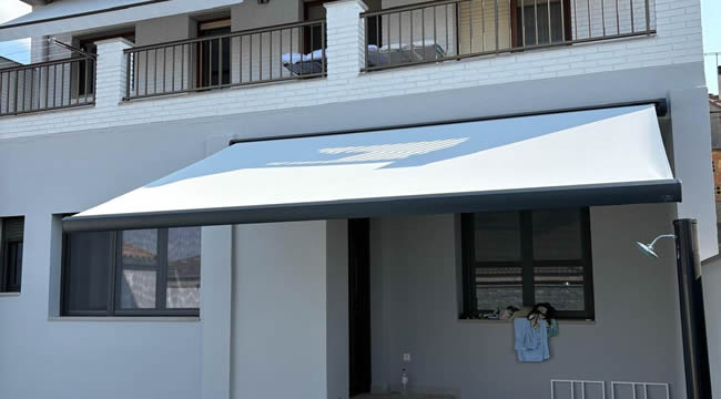 Lonas y tejidos para toldos